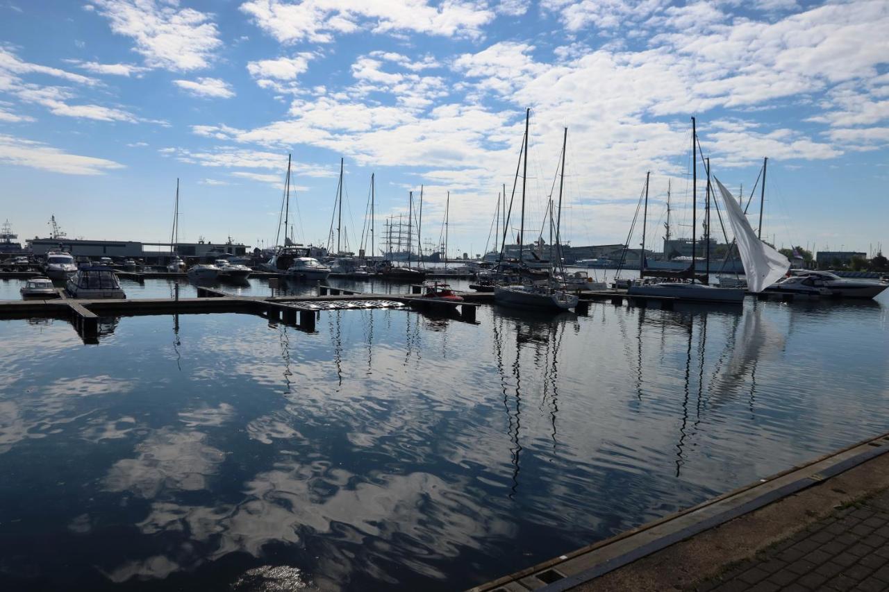 Apartament Yacht Park Marina Gdynia Exteriör bild