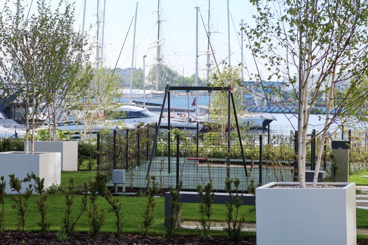 Apartament Yacht Park Marina Gdynia Exteriör bild